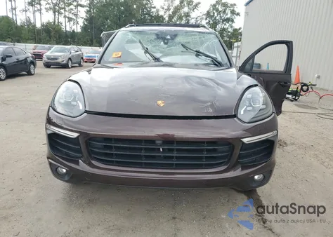 2017 Porsche Cayenne z USA, uszkodzony, nr VIN WP1AA2A22HKA84964
